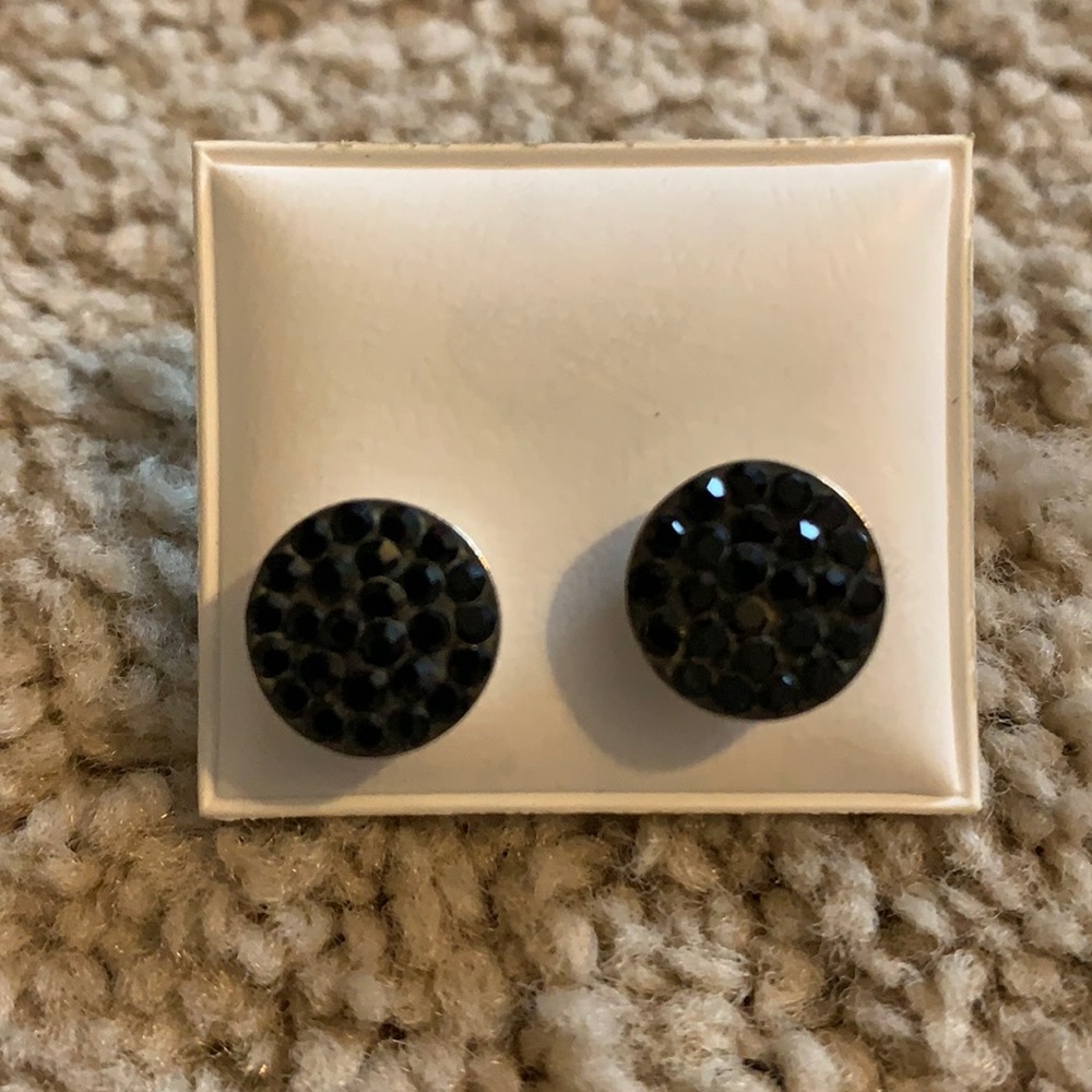 Silver earrings with black rhinestones